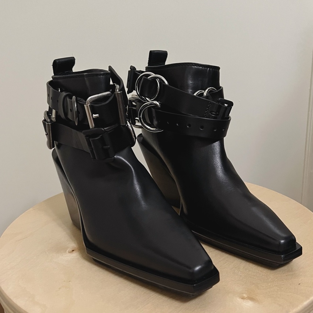 Ann Demeulemeester Buckle Boots